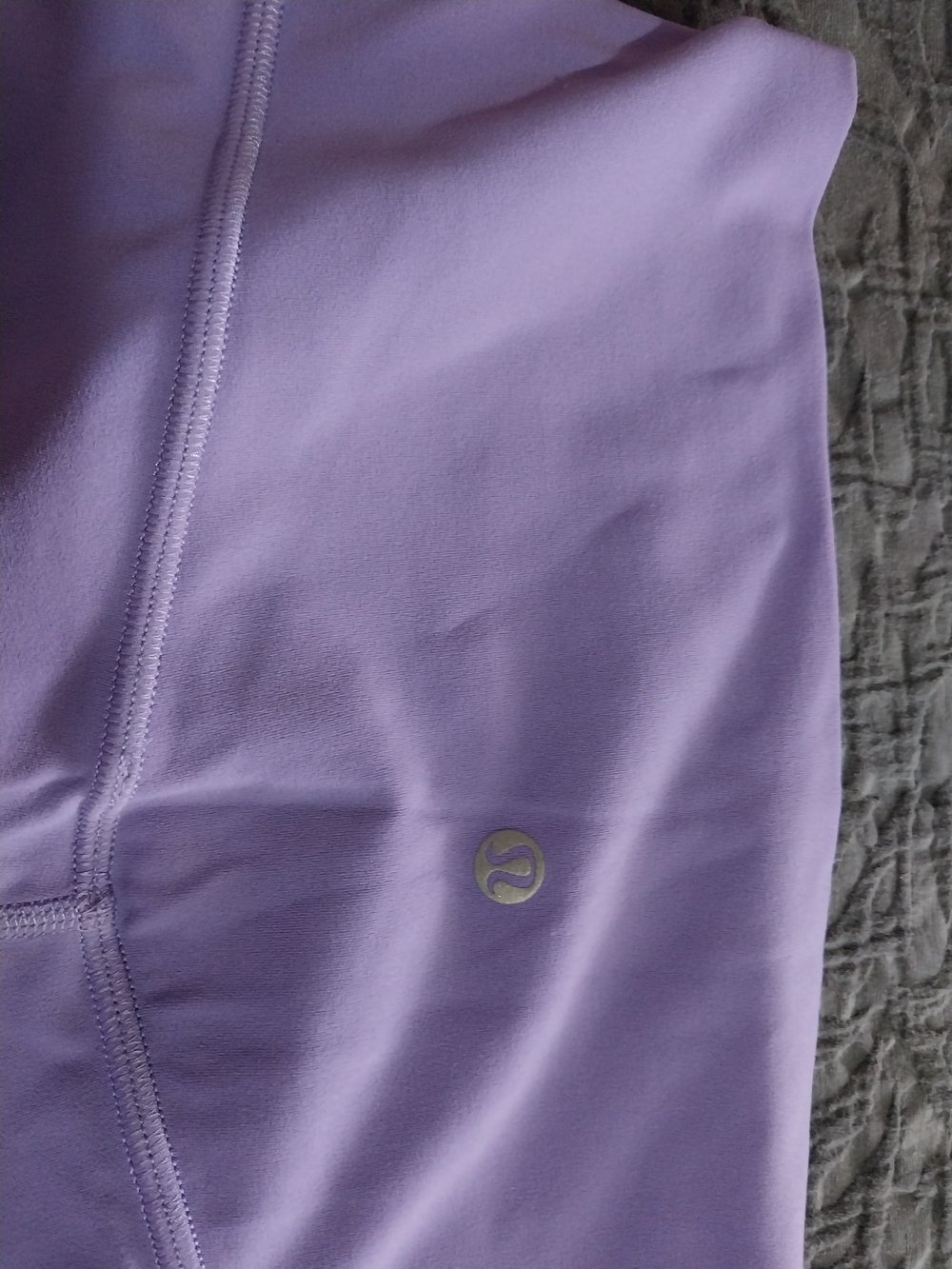 lululemon athletica Women"s Lavender Capri Leggings - Picture 5 of 9